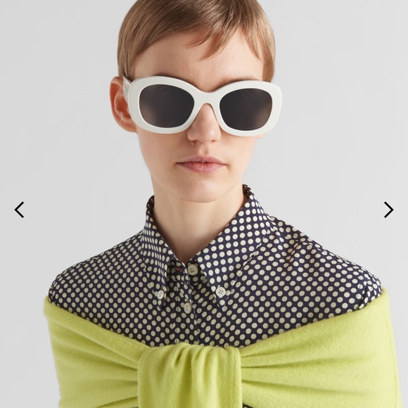 Like new Prada sunglasses - Picture 4 of 4